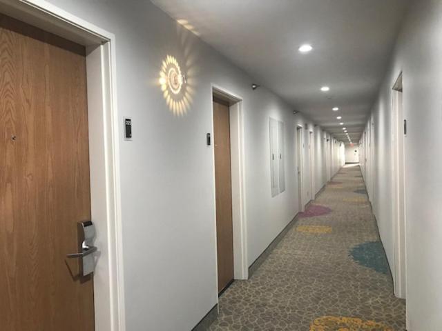 Days Inn By Wyndham Great Lakes Naval Base North Chicago Exterior foto