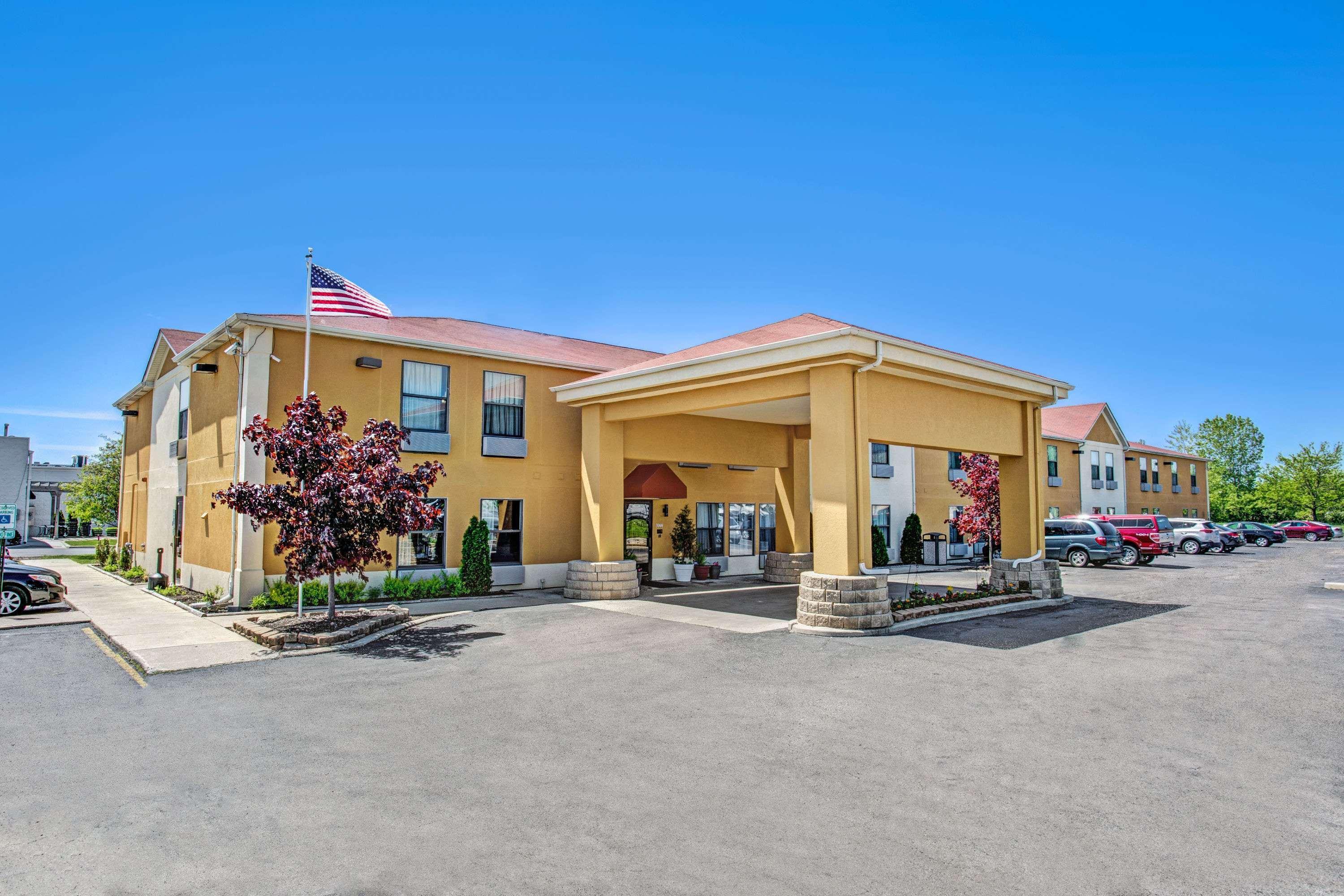 Days Inn By Wyndham Great Lakes Naval Base North Chicago Exterior foto